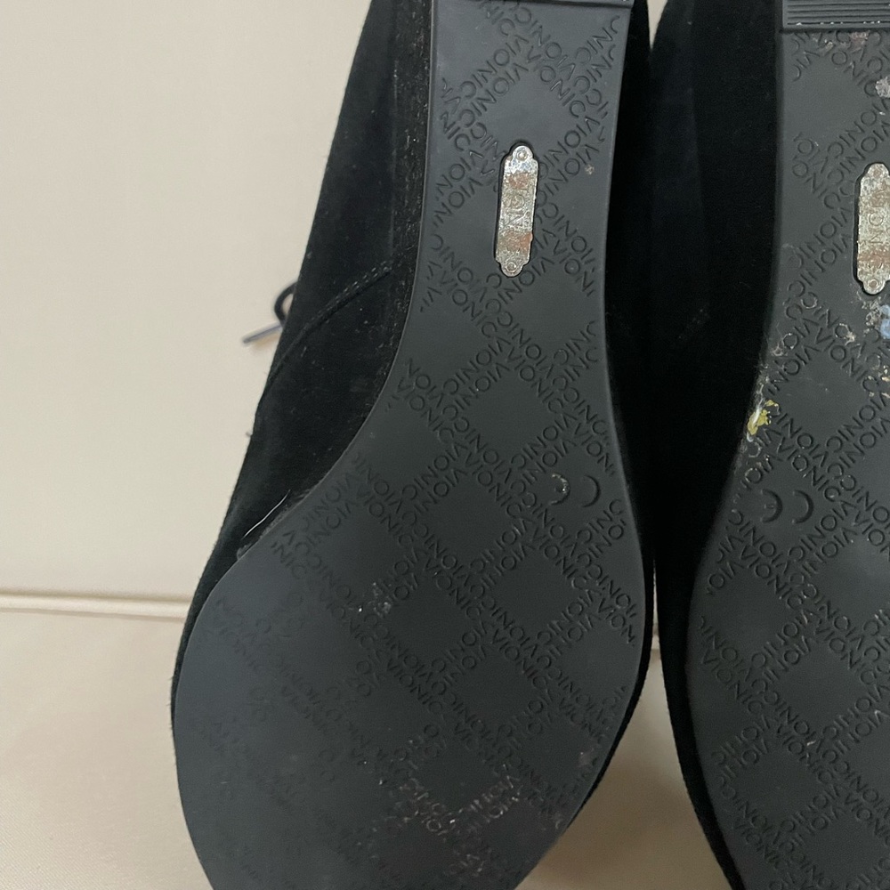 Gently Used Vionic Black Wedge Booties - image 8